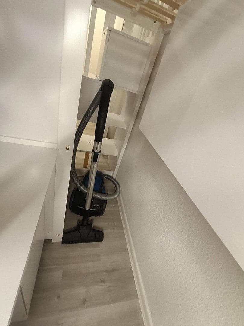 Pronájem bytu 1+1 20 m², Berhard-Feilchenfeld-Straße 13, Köln-Zollstock, Severní Porýní-Vestfálsko Pronájem bytu 1+1 20 m², Berhard-Feilchenfeld-Straße 13, Köln-Zollstock, Severní Porýní-Vestfálsko