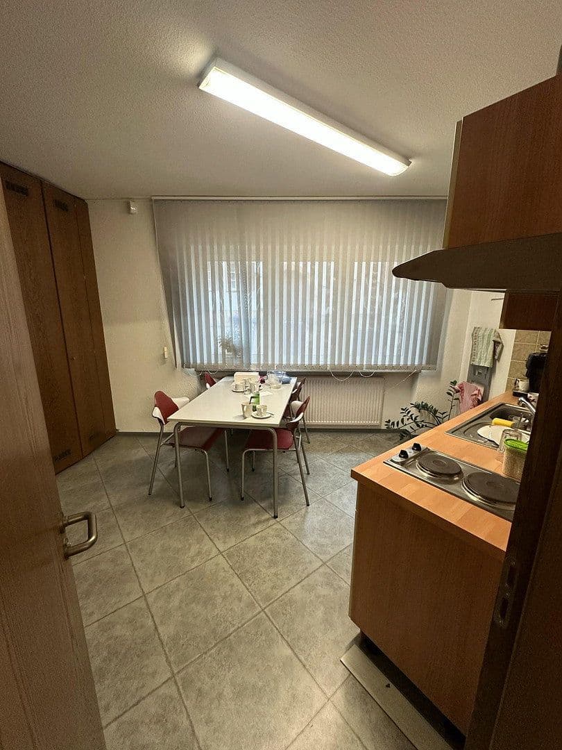 Pronájem nebytového prostoru 198 m², Weinstraße 41, Wachenheim an der Weinstraße, Porýní-Falc Pronájem nebytového prostoru 198 m², Weinstraße 41, Wachenheim an der Weinstraße, Porýní-Falc