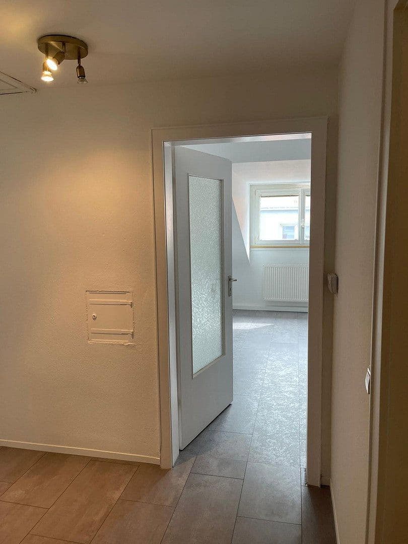Pronájem bytu 2+kk 56 m², Kaiser-Friedrichstr. 32, Pforzheim, Bádensko-Württembersko Pronájem bytu 2+kk 56 m², Kaiser-Friedrichstr. 32, Pforzheim, Bádensko-Württembersko