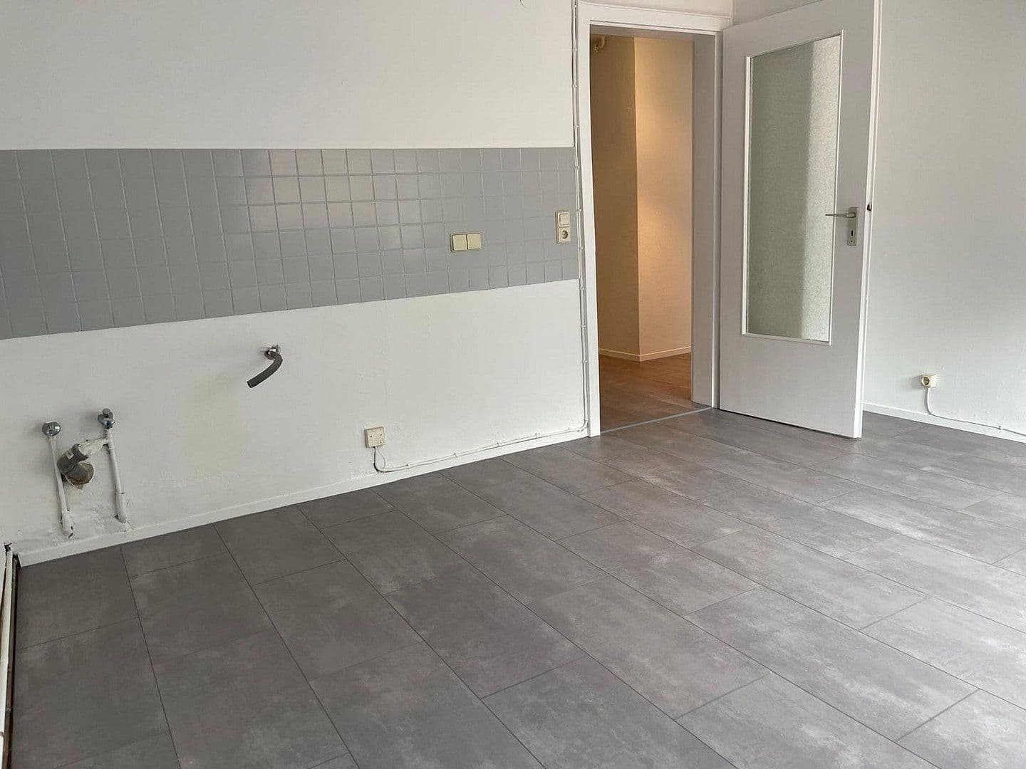 Pronájem bytu 2+kk 56 m², Kaiser-Friedrichstr. 32, Pforzheim, Bádensko-Württembersko Pronájem bytu 2+kk 56 m², Kaiser-Friedrichstr. 32, Pforzheim, Bádensko-Württembersko