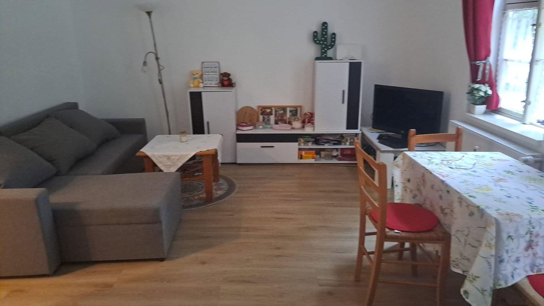 Pronájem bytu 2+1 35 m², Holzberg 5, Helmstedt, Dolní Sasko Pronájem bytu 2+1 35 m², Holzberg 5, Helmstedt, Dolní Sasko