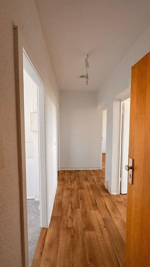Pronájem bytu 3+1 59 m², Arthur Scheibner Ring 25, Mücheln (Geiseltal), Sasko-Anhaltsko Pronájem bytu 3+1 59 m², Arthur Scheibner Ring 25, Mücheln (Geiseltal), Sasko-Anhaltsko