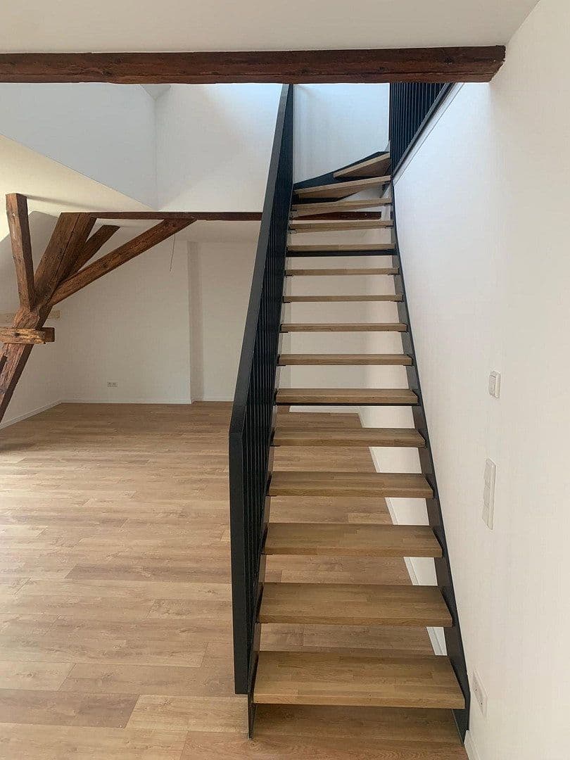 Pronájem bytu 4+1 88 m², Neustadt an der Aisch, Bavorsko Pronájem bytu 4+1 88 m², Neustadt an der Aisch, Bavorsko