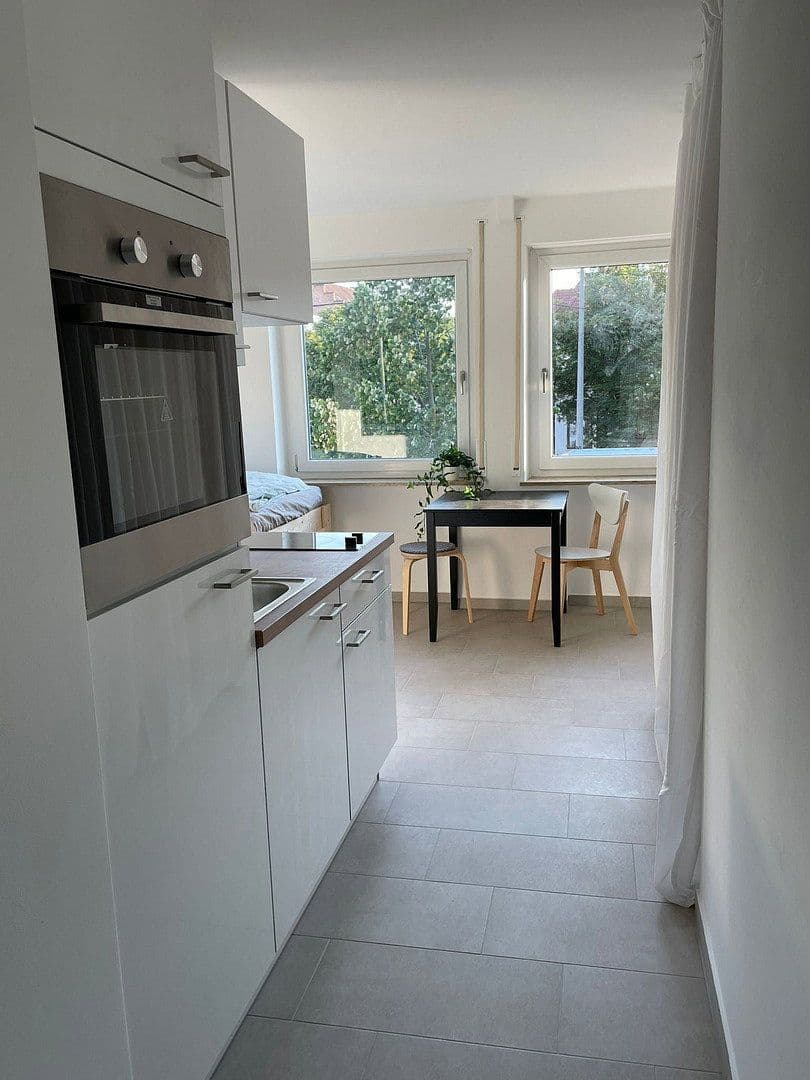 Pronájem bytu 1+1 20 m², Stuttgarter Str. 18, Stuttgart, Bádensko-Württembersko Pronájem bytu 1+1 20 m², Stuttgarter Str. 18, Stuttgart, Bádensko-Württembersko