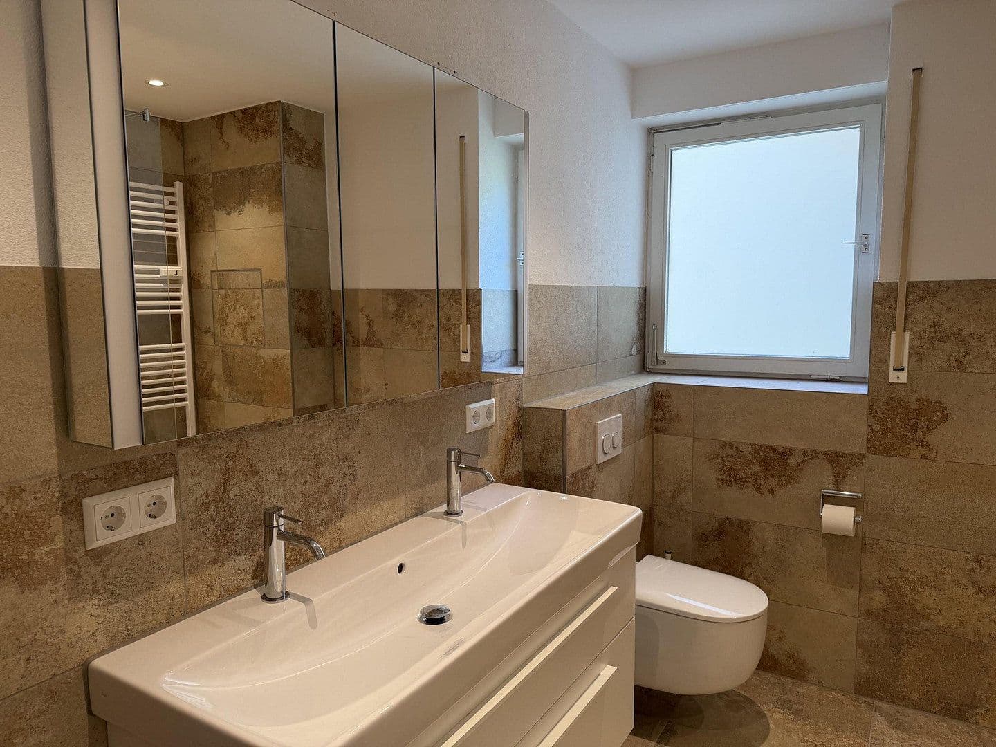 Pronájem bytu 3+kk 115 m², Göppingen, Bádensko-Württembersko Pronájem bytu 3+kk 115 m², Göppingen, Bádensko-Württembersko