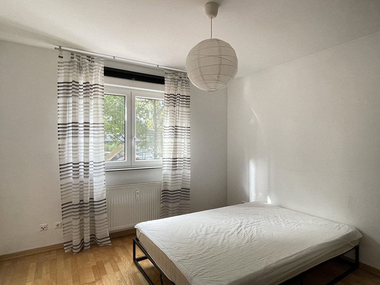Pronájem bytu 2+1 43 m², Frankenallee 25, Frankfurt am Main, Hessen Pronájem bytu 2+1 43 m², Frankenallee 25, Frankfurt am Main, Hessen