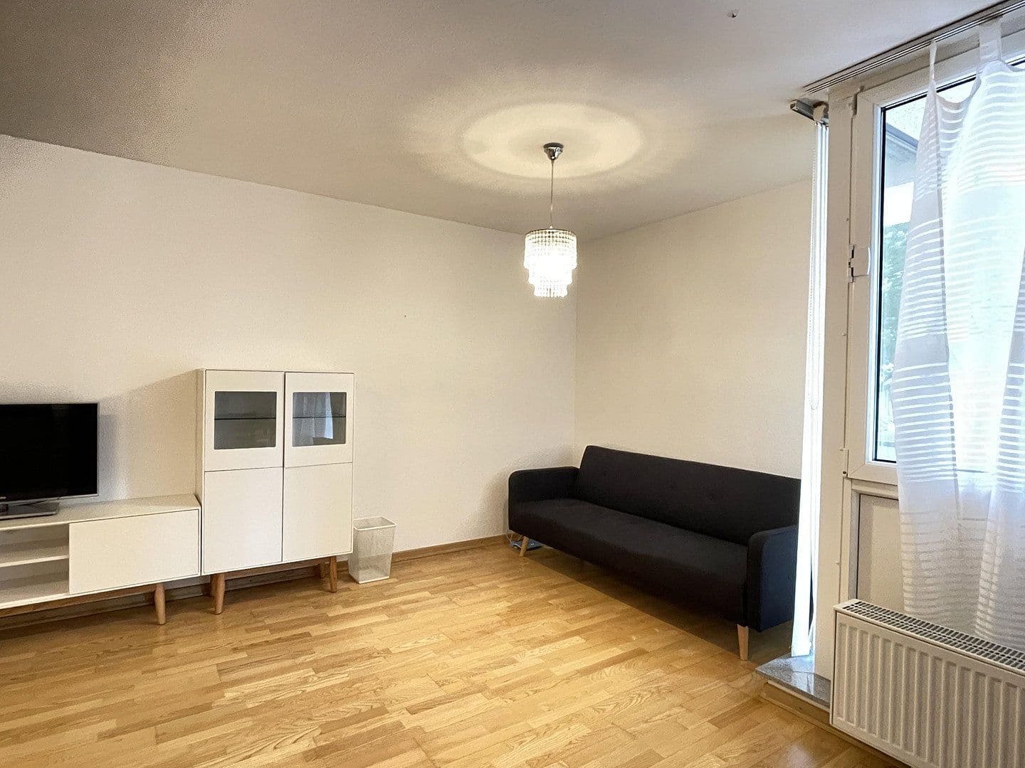 Pronájem bytu 2+1 43 m², Frankenallee 25, Frankfurt am Main, Hessen Pronájem bytu 2+1 43 m², Frankenallee 25, Frankfurt am Main, Hessen