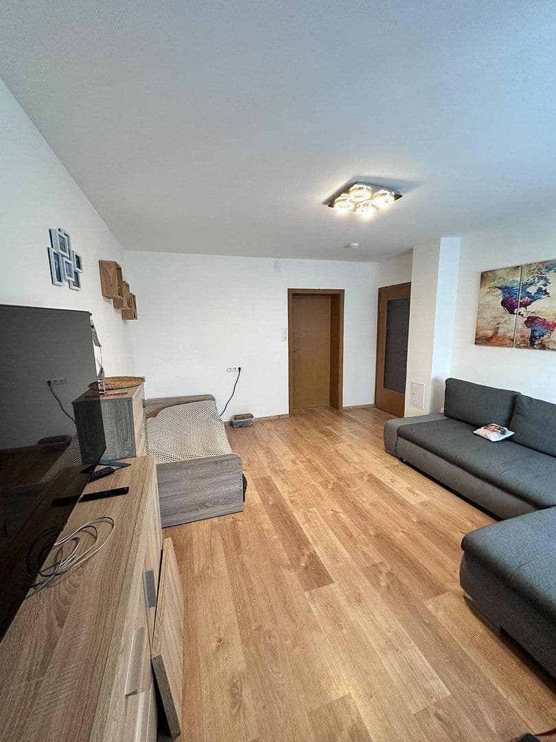 Pronájem bytu 2+1 54 m², Inningerstr. 13a, Augsburg, Bavorsko Pronájem bytu 2+1 54 m², Inningerstr. 13a, Augsburg, Bavorsko