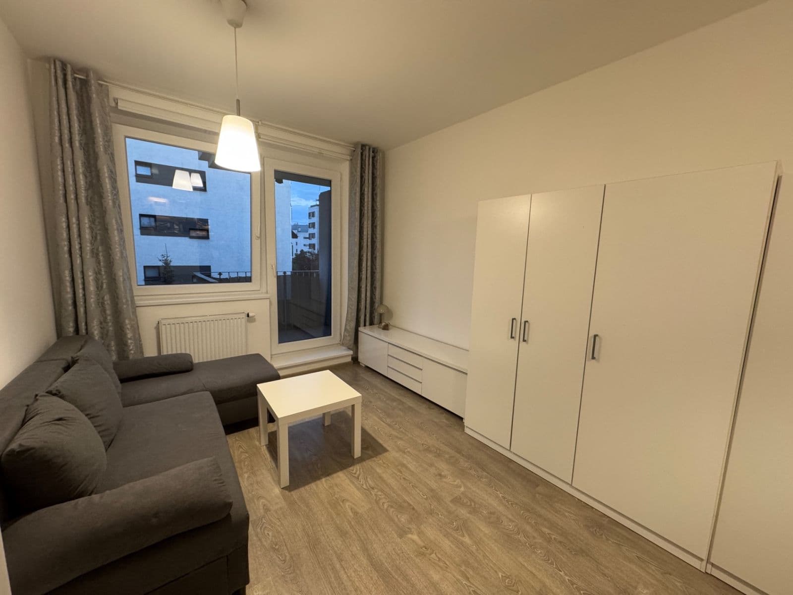Pronájem bytu 1+kk 27 m², Zakšínská, Praha, Praha Pronájem bytu 1+kk 27 m², Zakšínská, Praha, Praha