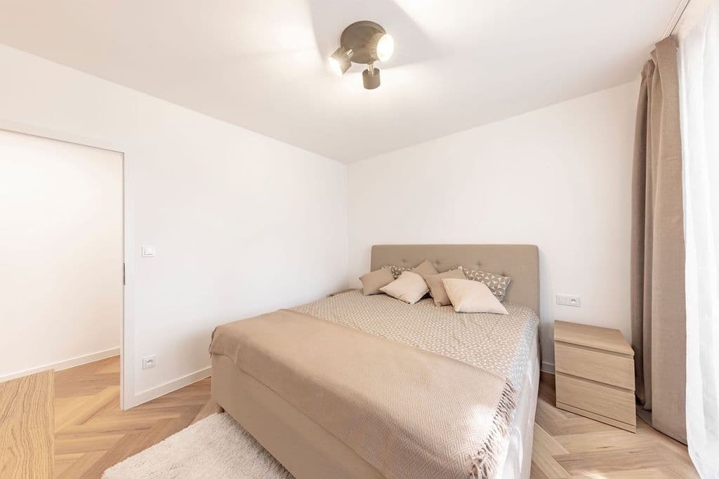 Prodej bytu 3+kk 70 m², Jablonecká, Praha, Praha Prodej bytu 3+kk 70 m², Jablonecká, Praha, Praha