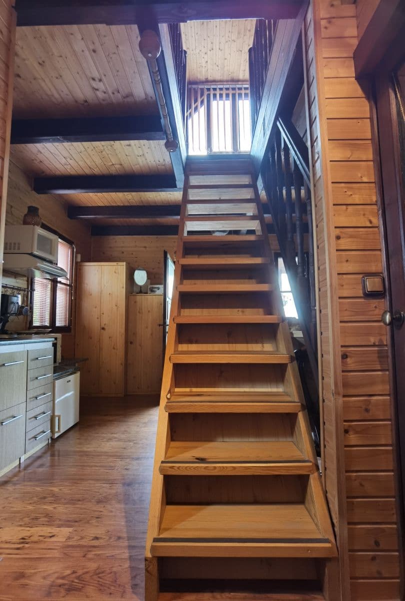 Prodej chaty, chalupy 38 m², pozemek 370 m², Kněževes, Středočeský kraj Prodej chaty, chalupy 38 m², pozemek 370 m², Kněževes, Středočeský kraj