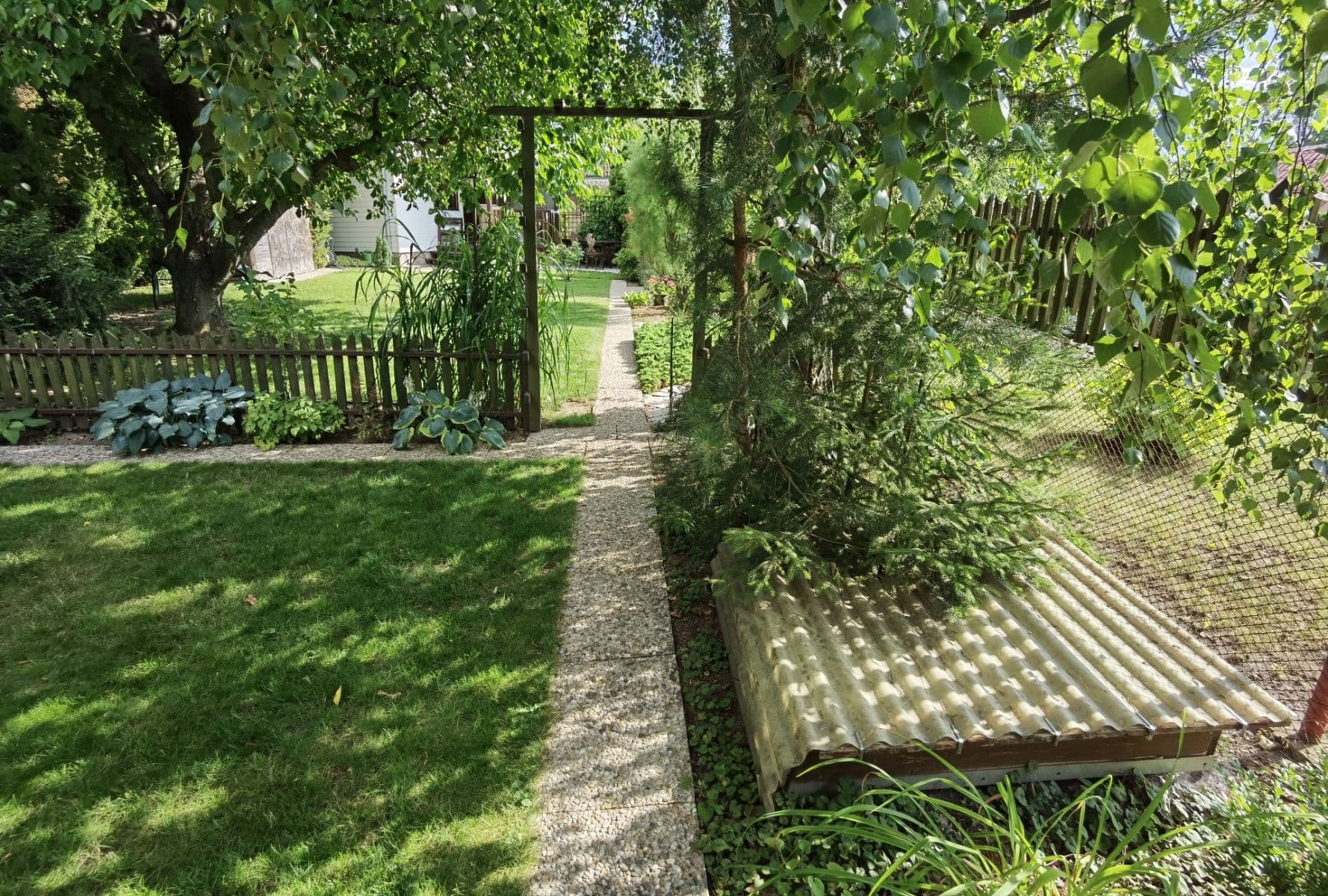 Prodej chaty, chalupy 38 m², pozemek 370 m², Kněževes, Středočeský kraj Prodej chaty, chalupy 38 m², pozemek 370 m², Kněževes, Středočeský kraj