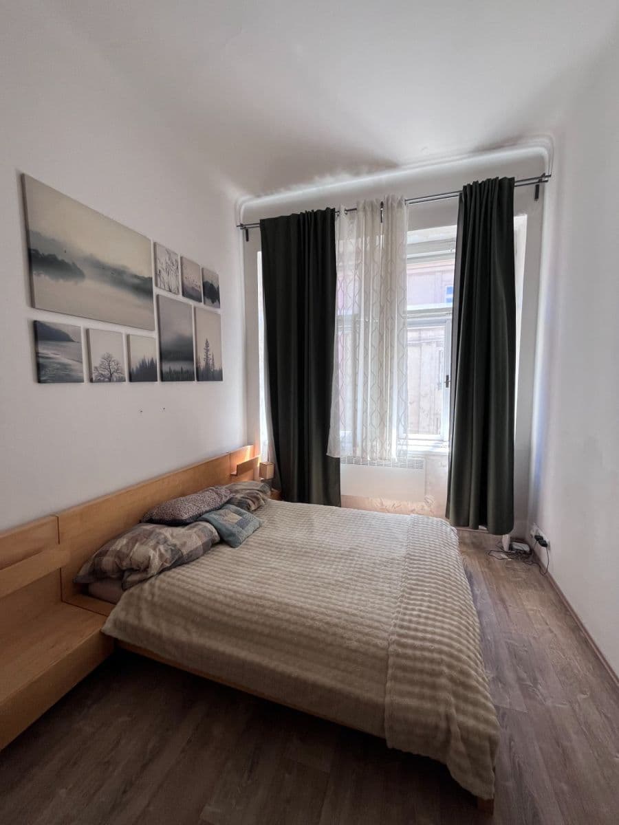 Pronájem bytu 1+1 36 m², Vltavská, Praha, Praha Pronájem bytu 1+1 36 m², Vltavská, Praha, Praha