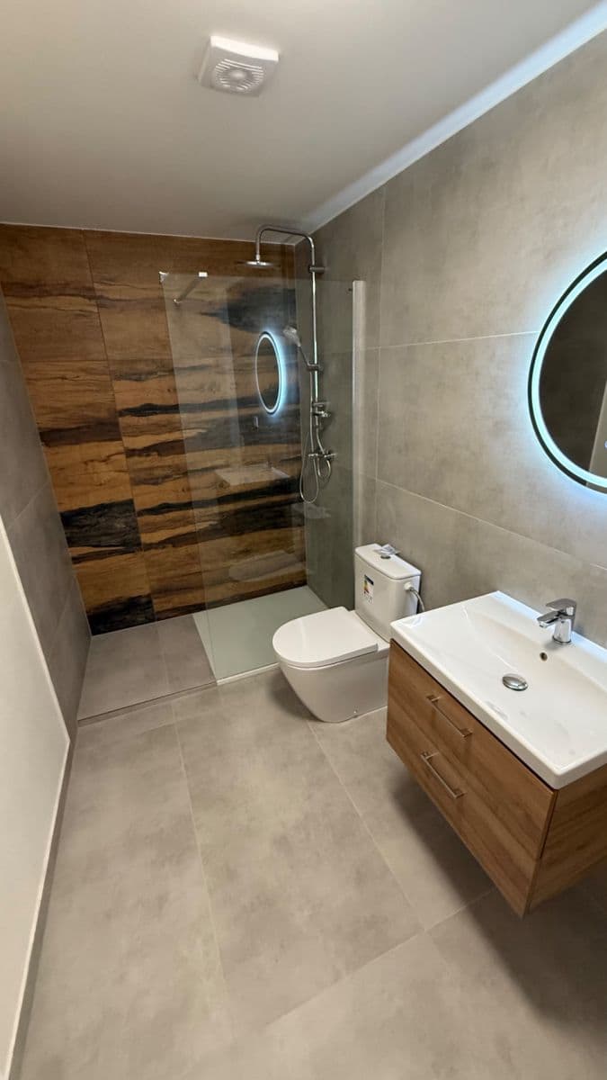 Pronájem bytu 1+kk 28 m², Ořech, Středočeský kraj Pronájem bytu 1+kk 28 m², Ořech, Středočeský kraj