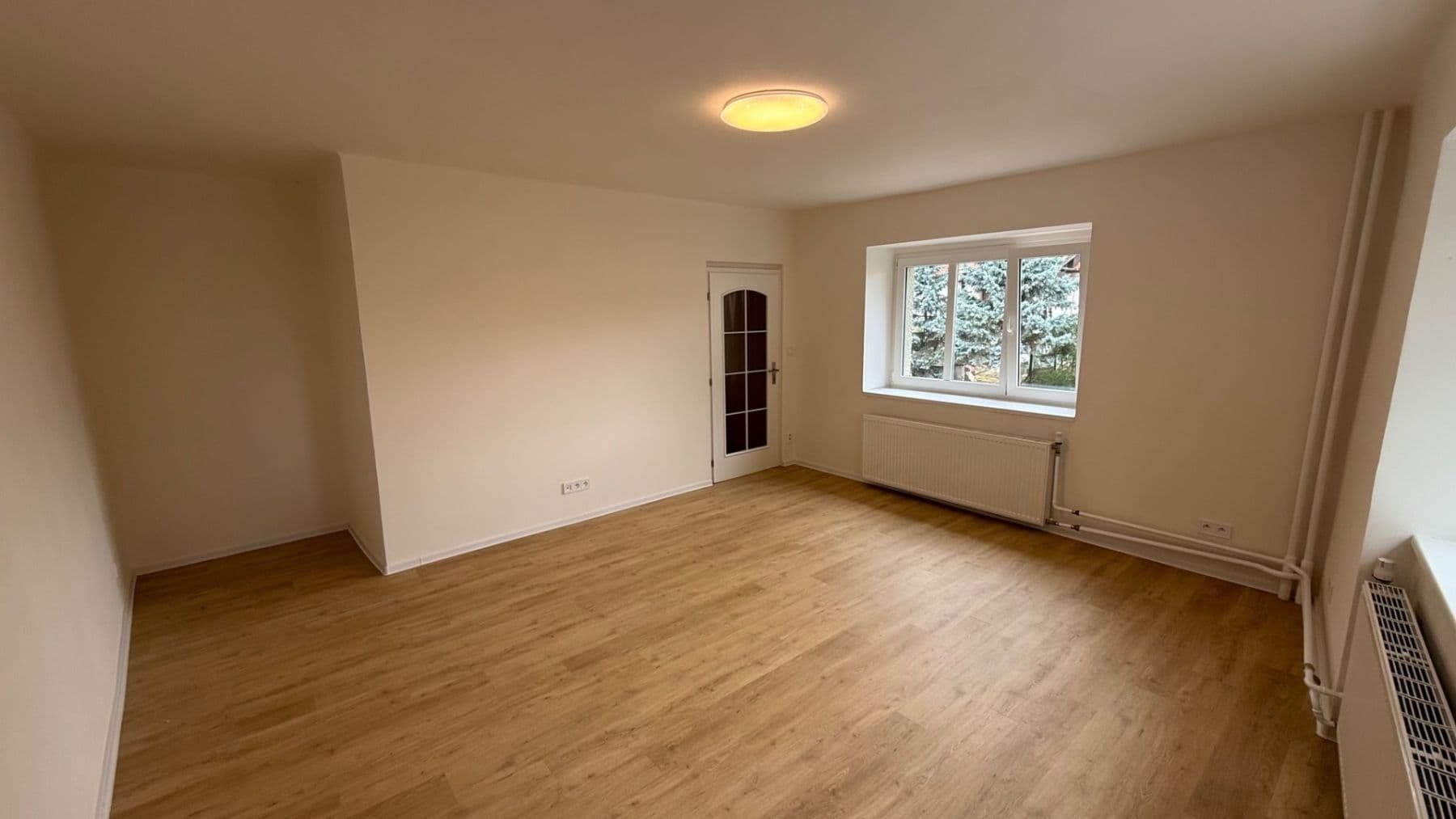 Pronájem bytu 1+1 43 m², Klikatá, Ořech, Středočeský kraj Pronájem bytu 1+1 43 m², Klikatá, Ořech, Středočeský kraj