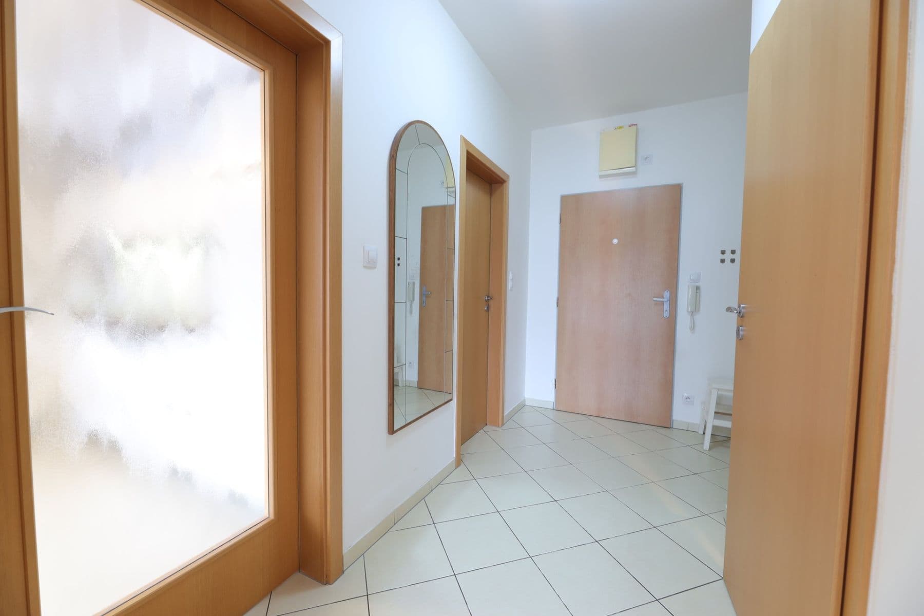 Pronájem bytu 2+kk 49 m², Pod Harfou, Praha, Praha Pronájem bytu 2+kk 49 m², Pod Harfou, Praha, Praha