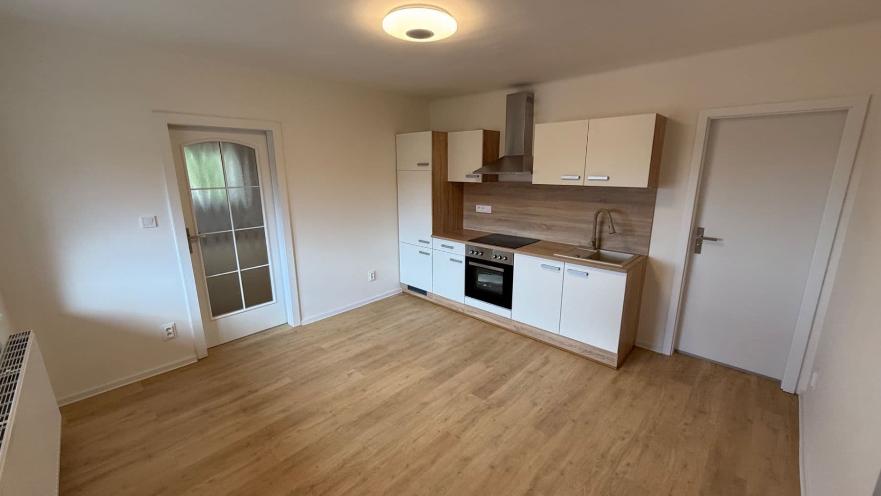Pronájem bytu 2+kk 50 m², Ořech, Středočeský kraj Pronájem bytu 2+kk 50 m², Ořech, Středočeský kraj