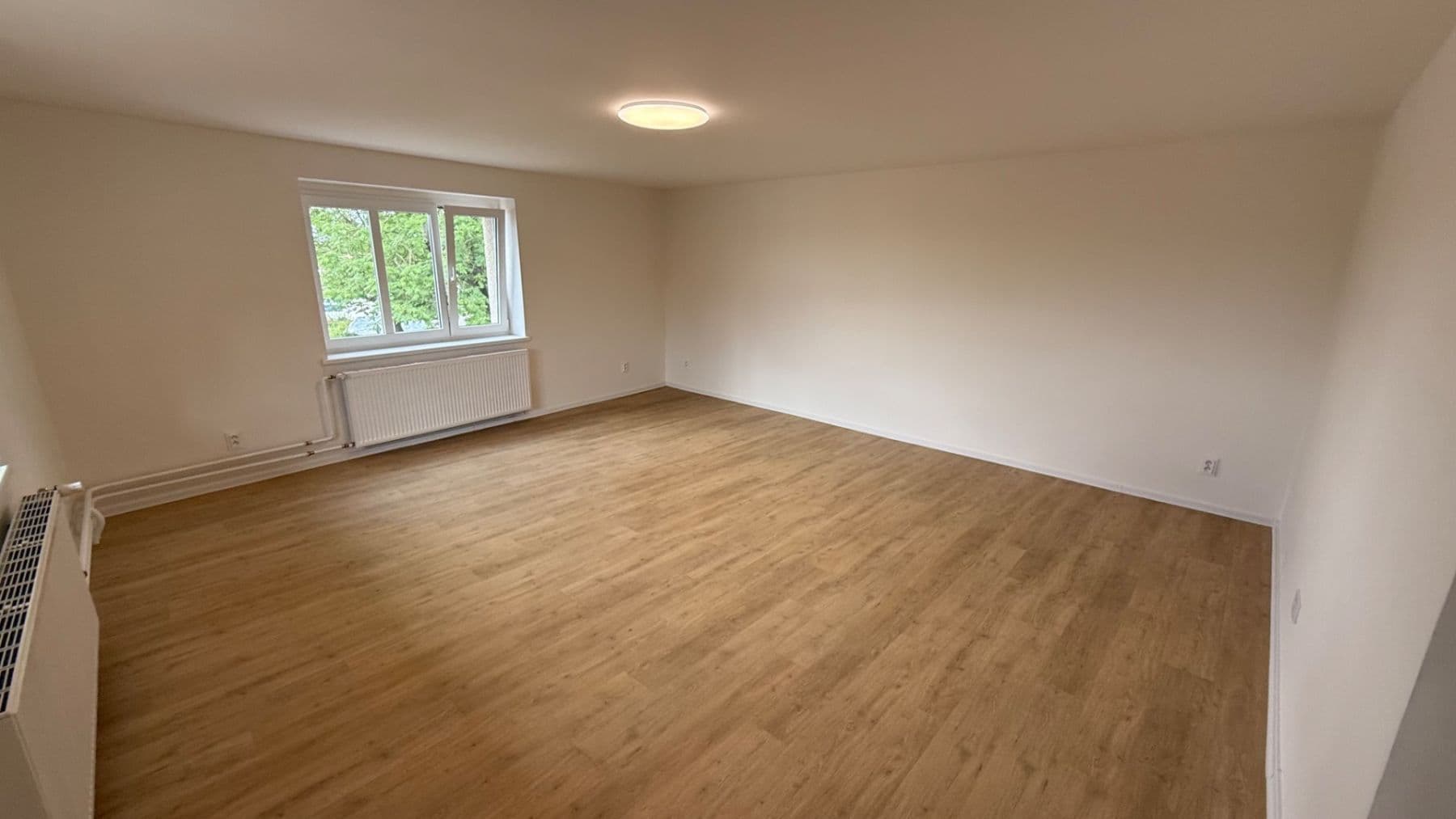 Pronájem bytu 2+kk 50 m², Ořech, Středočeský kraj Pronájem bytu 2+kk 50 m², Ořech, Středočeský kraj