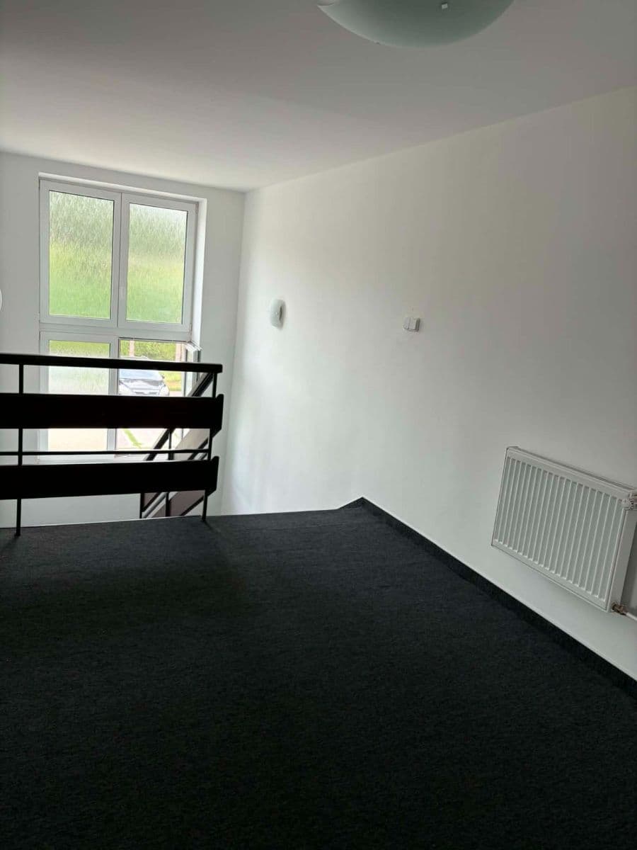 Pronájem kanceláře 120 m², Hemy, Valašské Meziříčí, Zlínský kraj Pronájem kanceláře 120 m², Hemy, Valašské Meziříčí, Zlínský kraj