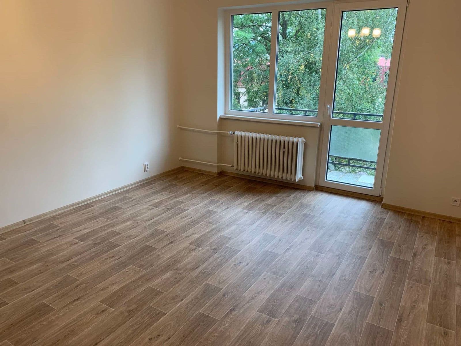 Pronájem bytu 2+1 68 m², U Spořitelny, Karlovy Vary, Karlovarský kraj Pronájem bytu 2+1 68 m², U Spořitelny, Karlovy Vary, Karlovarský kraj
