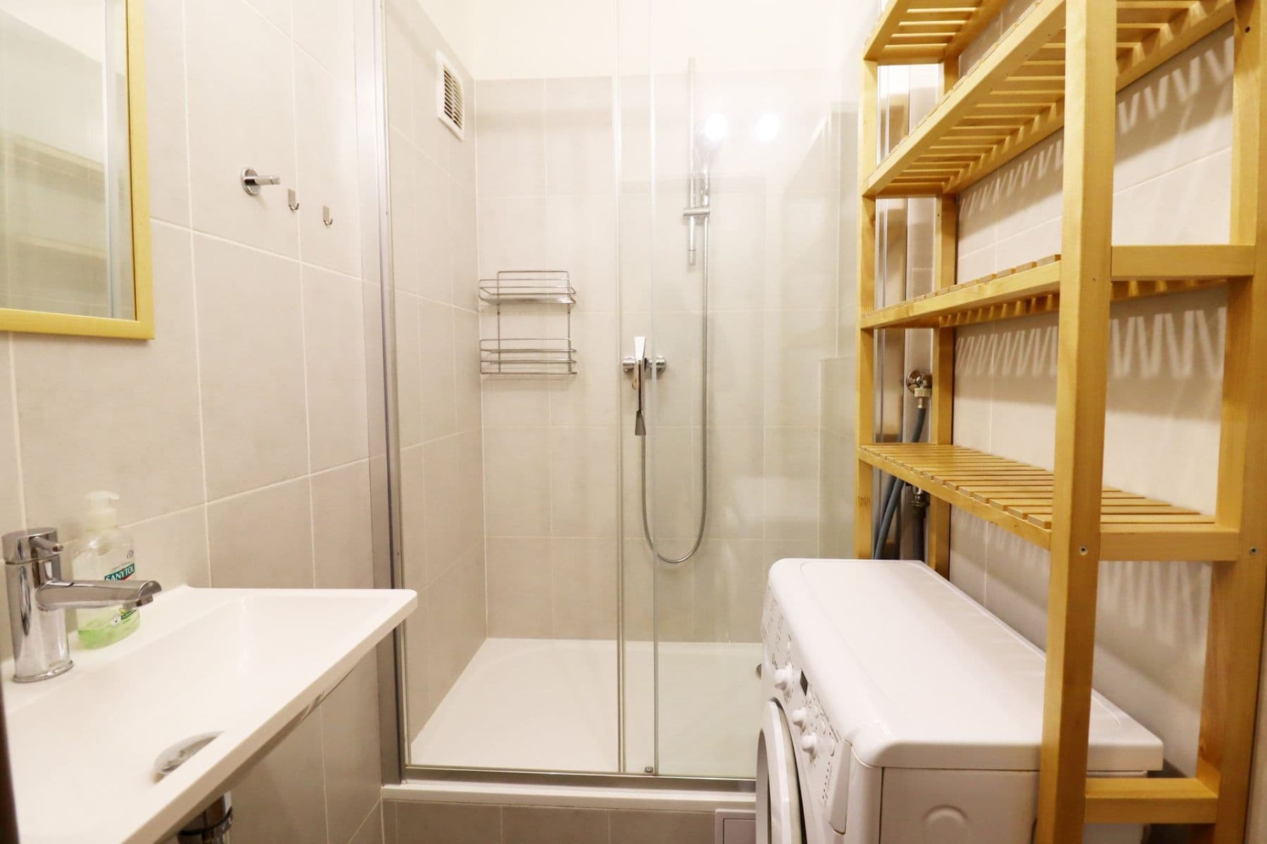 Pronájem bytu 1+kk 43 m², Zelenohorská, Praha, Praha Pronájem bytu 1+kk 43 m², Zelenohorská, Praha, Praha