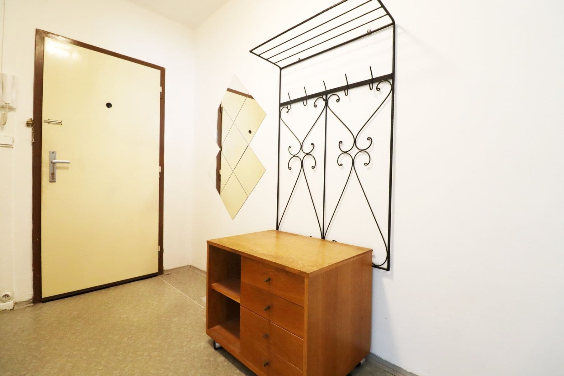Pronájem bytu 1+kk 43 m², Zelenohorská, Praha, Praha Pronájem bytu 1+kk 43 m², Zelenohorská, Praha, Praha