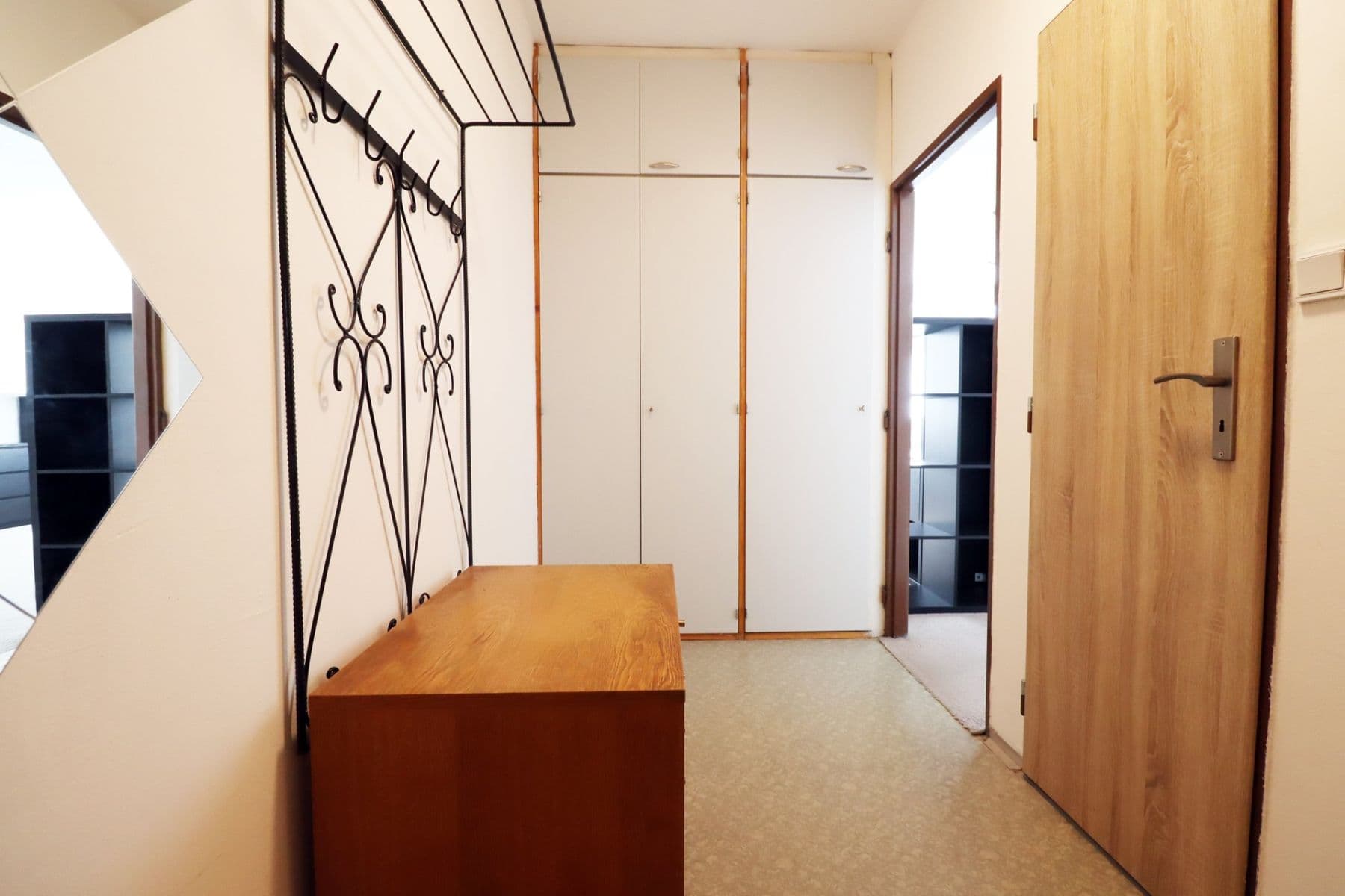Pronájem bytu 1+kk 43 m², Zelenohorská, Praha, Praha Pronájem bytu 1+kk 43 m², Zelenohorská, Praha, Praha