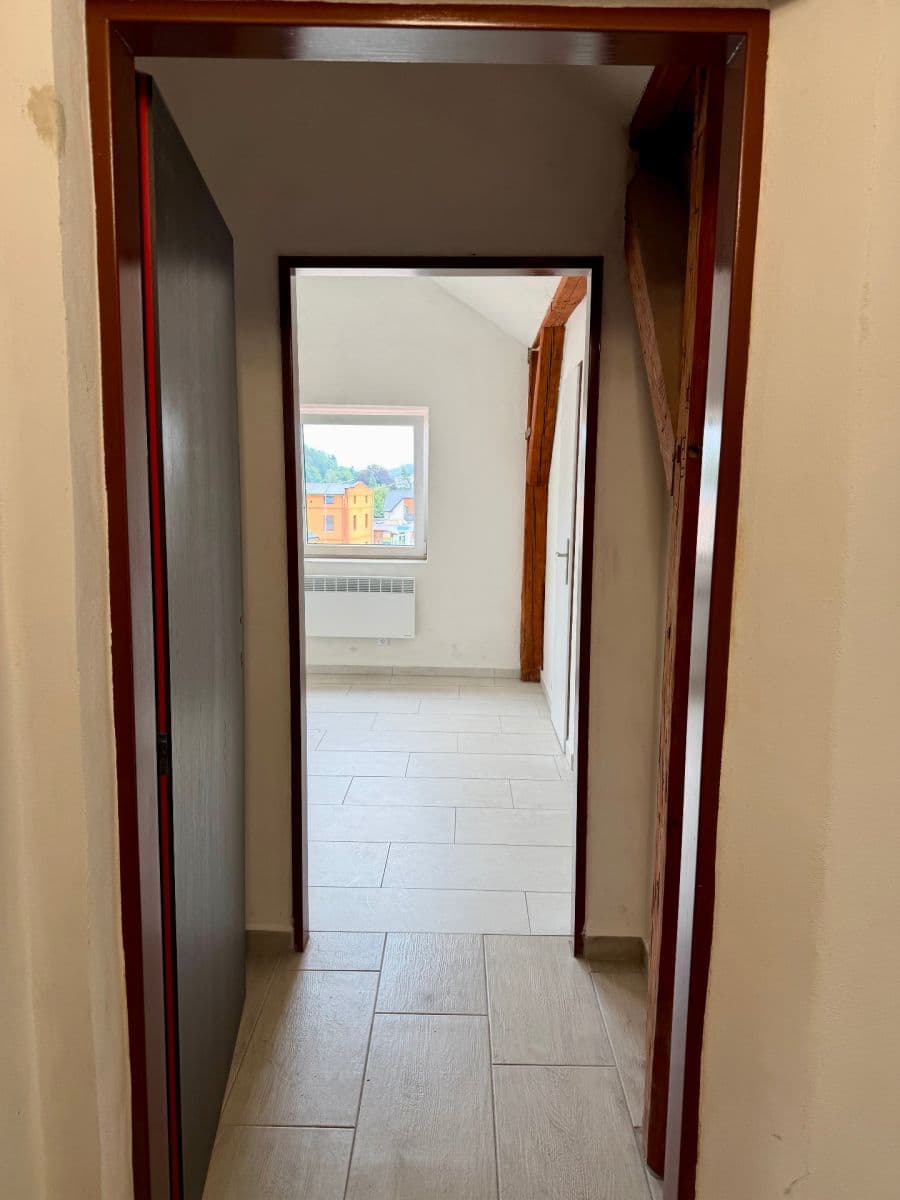 Prodej bytu 2+kk 47 m², Horská, Trutnov, Královéhradecký kraj Prodej bytu 2+kk 47 m², Horská, Trutnov, Královéhradecký kraj