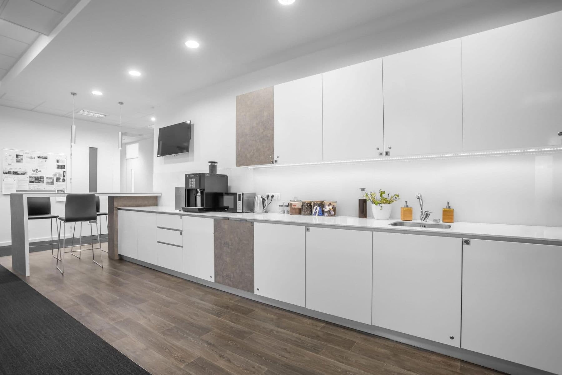 Pronájem kanceláře 15 m², náměstí I. P. Pavlova, Praha, Praha Pronájem kanceláře 15 m², náměstí I. P. Pavlova, Praha, Praha