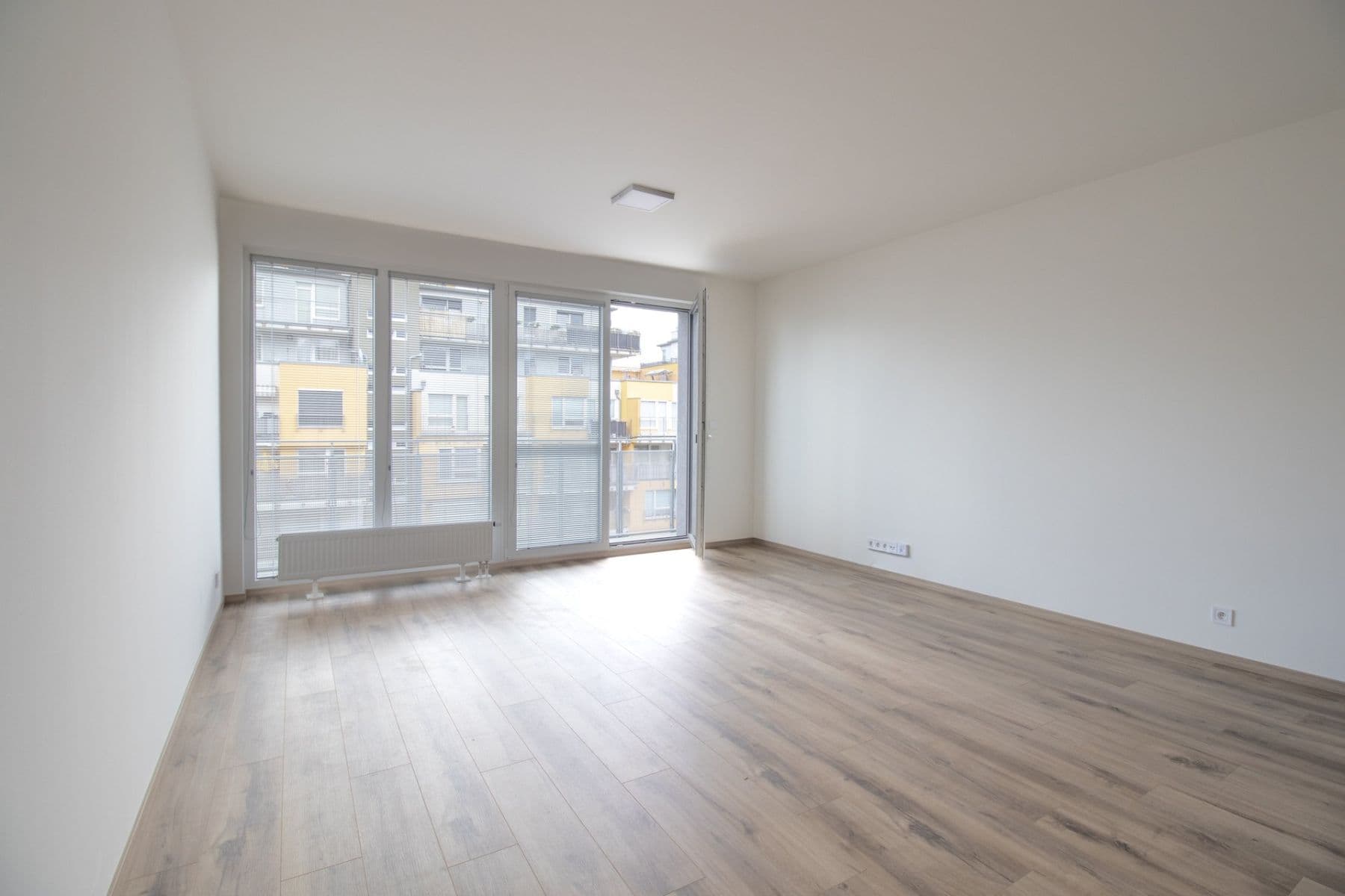 Pronájem bytu 1+kk 37 m², Gerstelova, Praha, Praha Pronájem bytu 1+kk 37 m², Gerstelova, Praha, Praha