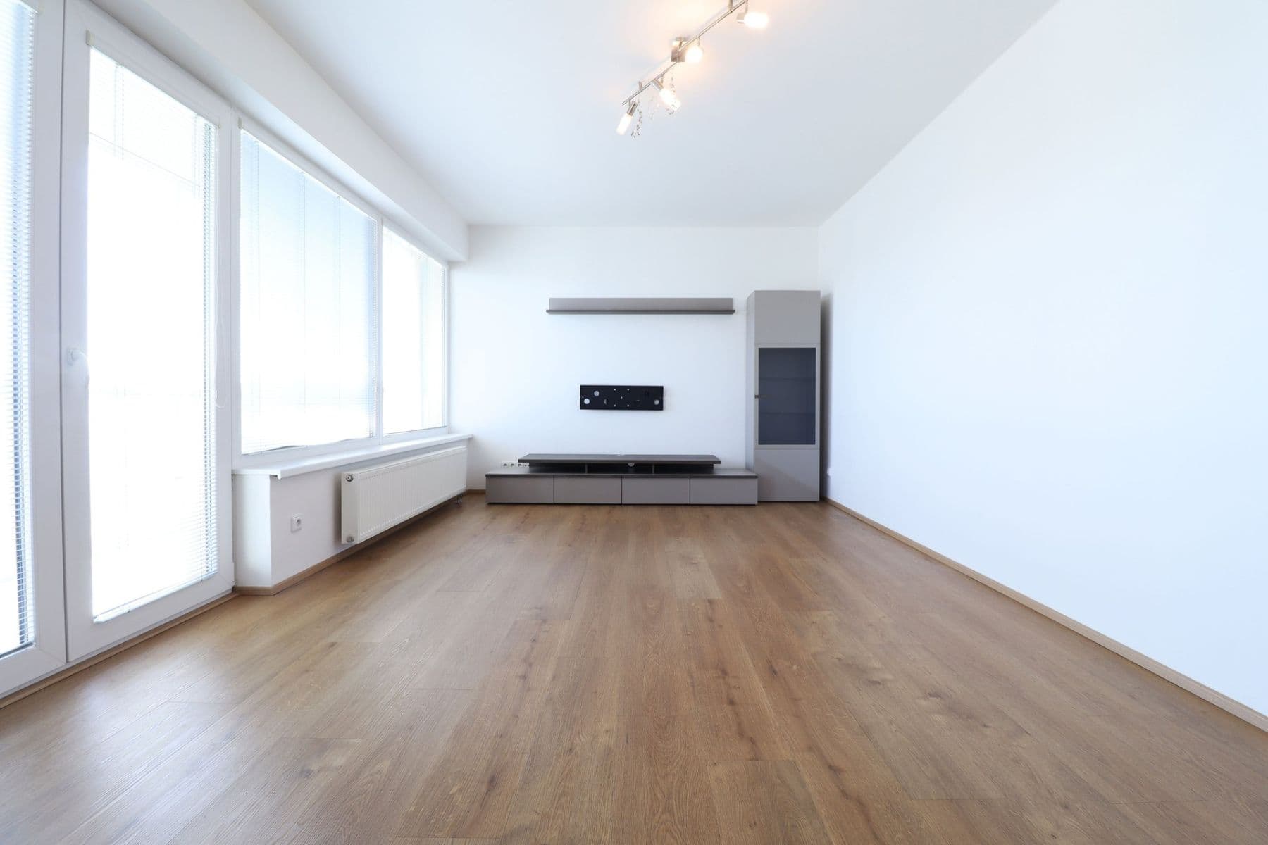Pronájem bytu 3+kk 82 m², V dolině, Praha, Praha Pronájem bytu 3+kk 82 m², V dolině, Praha, Praha