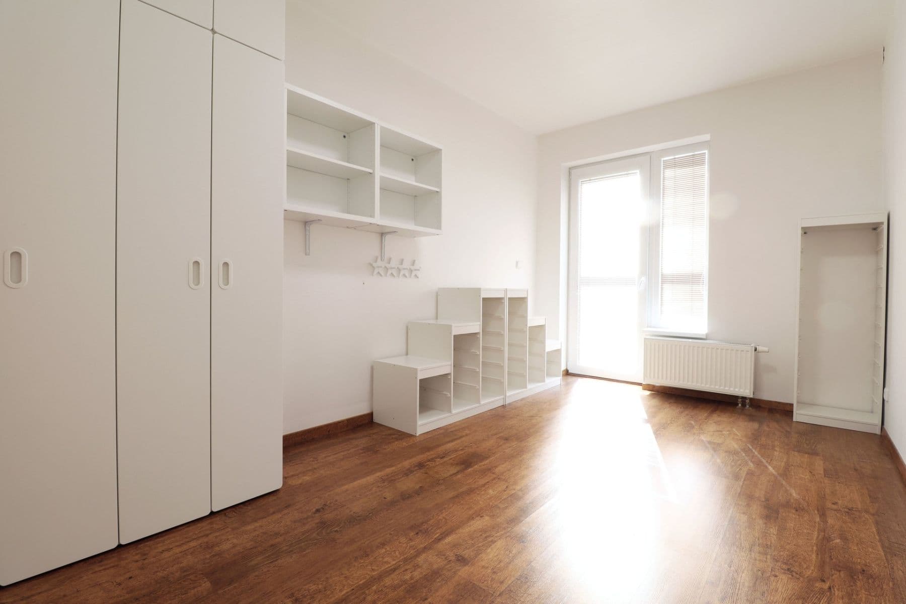 Pronájem bytu 3+kk 82 m², V dolině, Praha, Praha Pronájem bytu 3+kk 82 m², V dolině, Praha, Praha