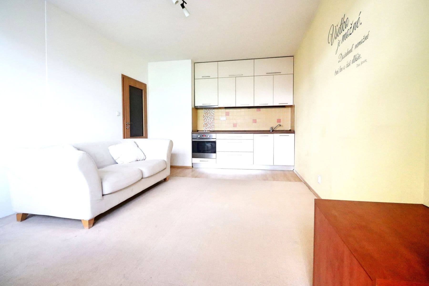 Pronájem bytu 2+kk 45 m², Českodubská, Praha, Praha Pronájem bytu 2+kk 45 m², Českodubská, Praha, Praha