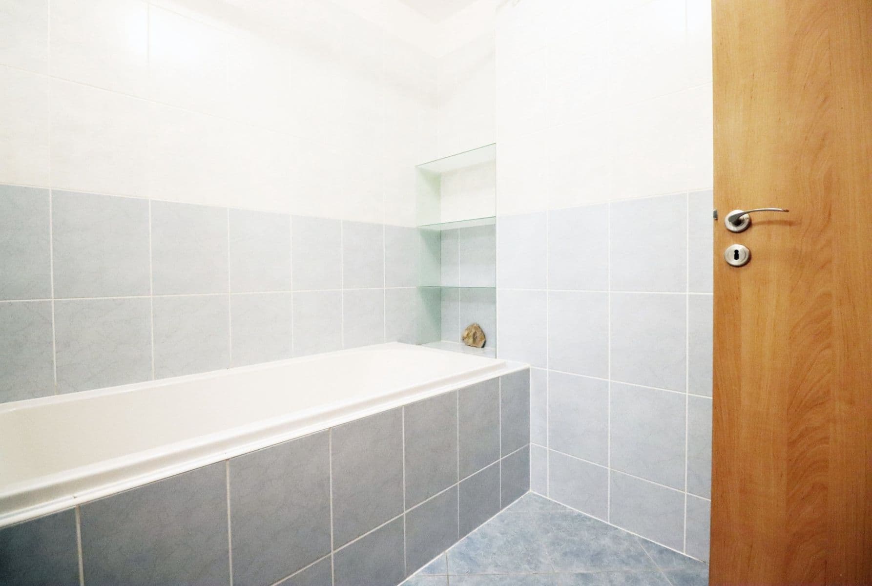 Pronájem bytu 2+kk 45 m², Českodubská, Praha, Praha Pronájem bytu 2+kk 45 m², Českodubská, Praha, Praha