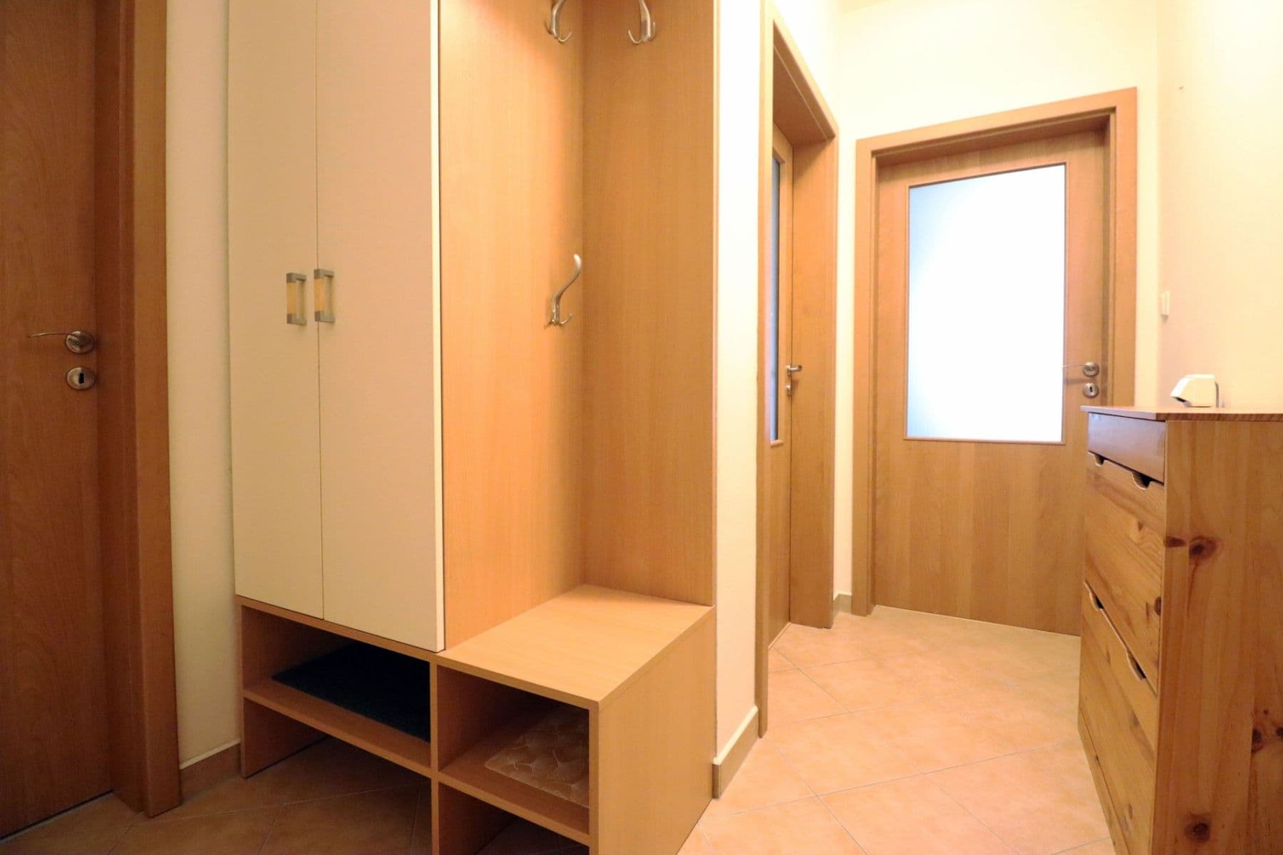 Pronájem bytu 2+kk 45 m², Českodubská, Praha, Praha Pronájem bytu 2+kk 45 m², Českodubská, Praha, Praha