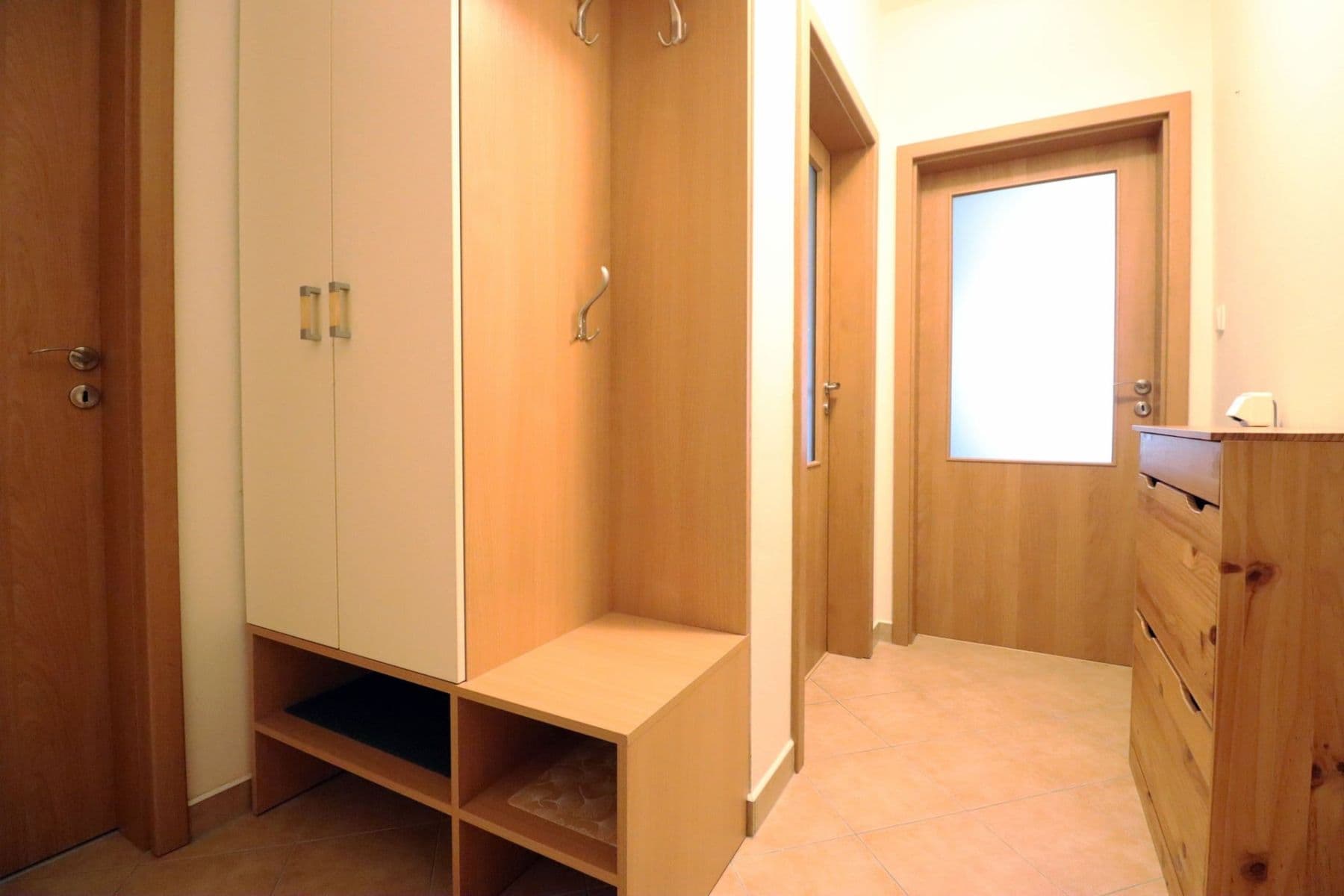 Pronájem bytu 2+kk 45 m², Českodubská, Praha, Praha Pronájem bytu 2+kk 45 m², Českodubská, Praha, Praha
