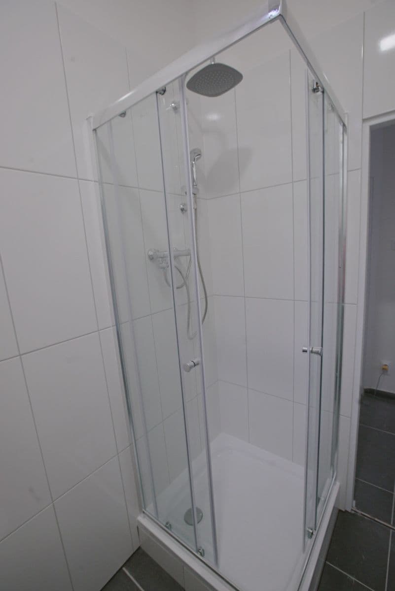 Pronájem bytu 1+kk 22 m², Pernerova, Praha, Praha Pronájem bytu 1+kk 22 m², Pernerova, Praha, Praha