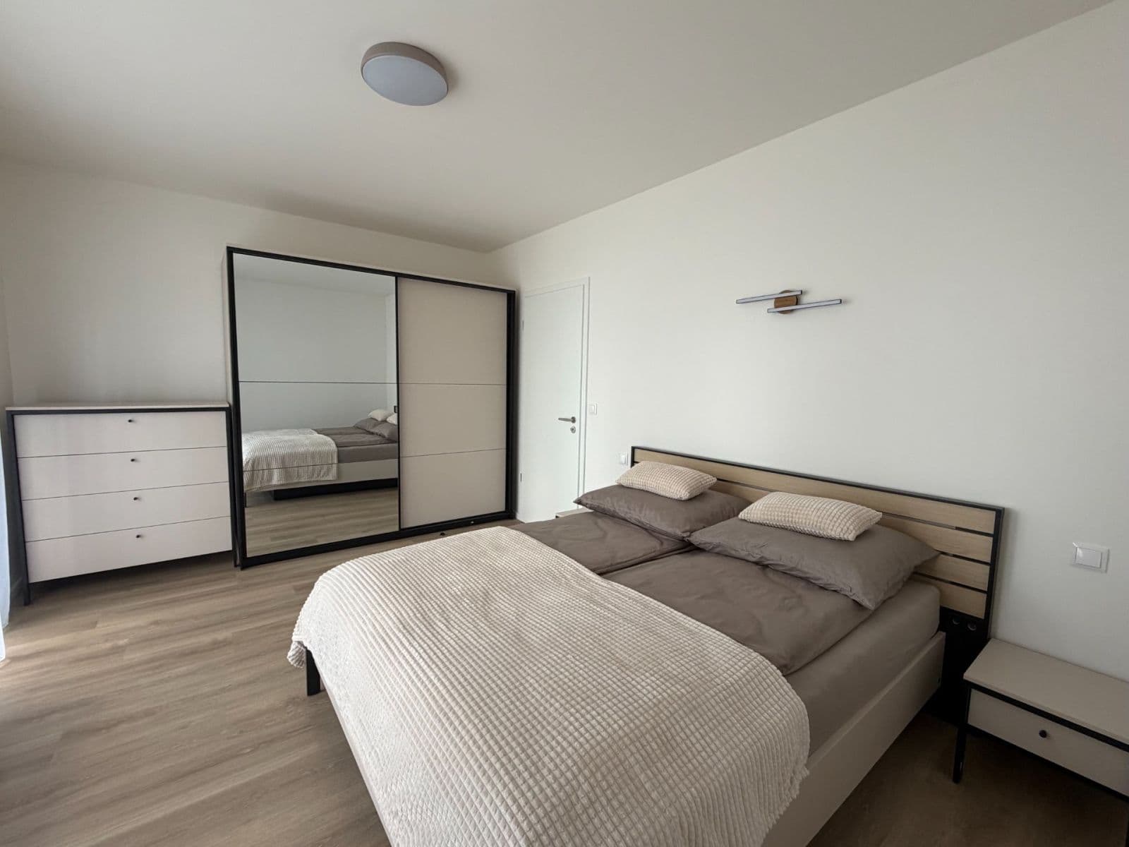 Pronájem bytu 2+kk 59 m², Divíškové, Praha, Praha Pronájem bytu 2+kk 59 m², Divíškové, Praha, Praha