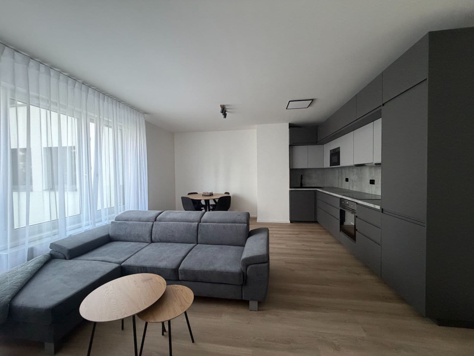Pronájem bytu 2+kk 59 m², Divíškové, Praha, Praha Pronájem bytu 2+kk 59 m², Divíškové, Praha, Praha