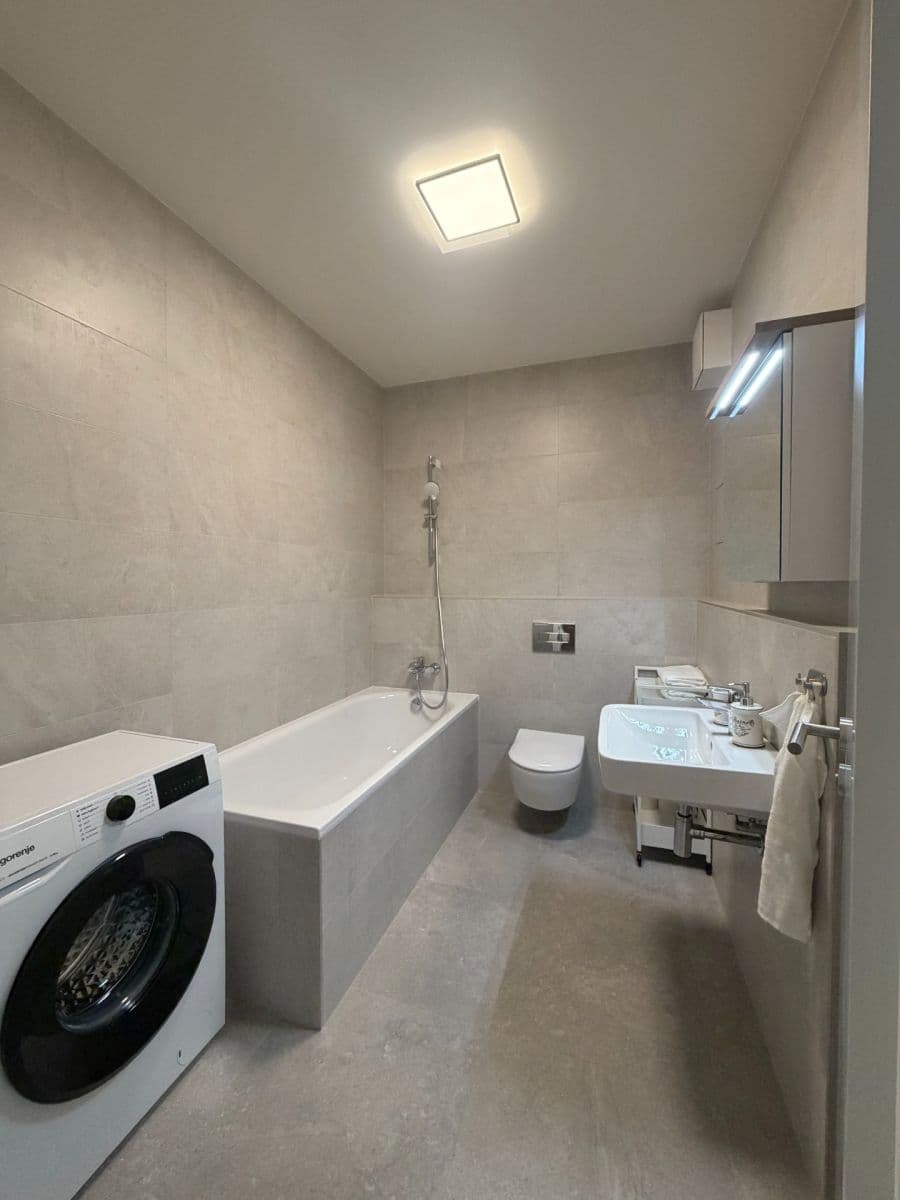Pronájem bytu 2+kk 59 m², Divíškové, Praha, Praha Pronájem bytu 2+kk 59 m², Divíškové, Praha, Praha