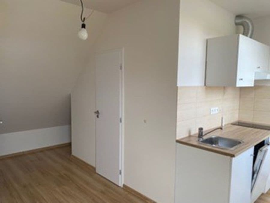 Pronájem bytu 1+kk 18 m², Sukova, Velké Přílepy, Středočeský kraj Pronájem bytu 1+kk 18 m², Sukova, Velké Přílepy, Středočeský kraj