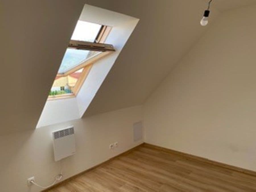 Pronájem bytu 1+kk 18 m², Sukova, Velké Přílepy, Středočeský kraj Pronájem bytu 1+kk 18 m², Sukova, Velké Přílepy, Středočeský kraj