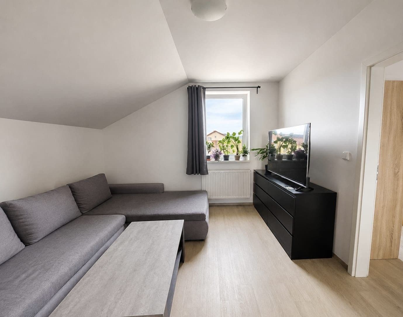 Pronájem bytu 2+kk 57 m², Zborovská, Dobříš, Středočeský kraj Pronájem bytu 2+kk 57 m², Zborovská, Dobříš, Středočeský kraj