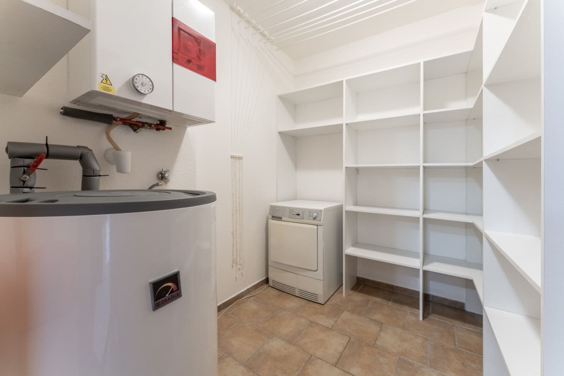 Prodej bytu 3+kk 76 m², U Dráhy, Chýně, Středočeský kraj Prodej bytu 3+kk 76 m², U Dráhy, Chýně, Středočeský kraj