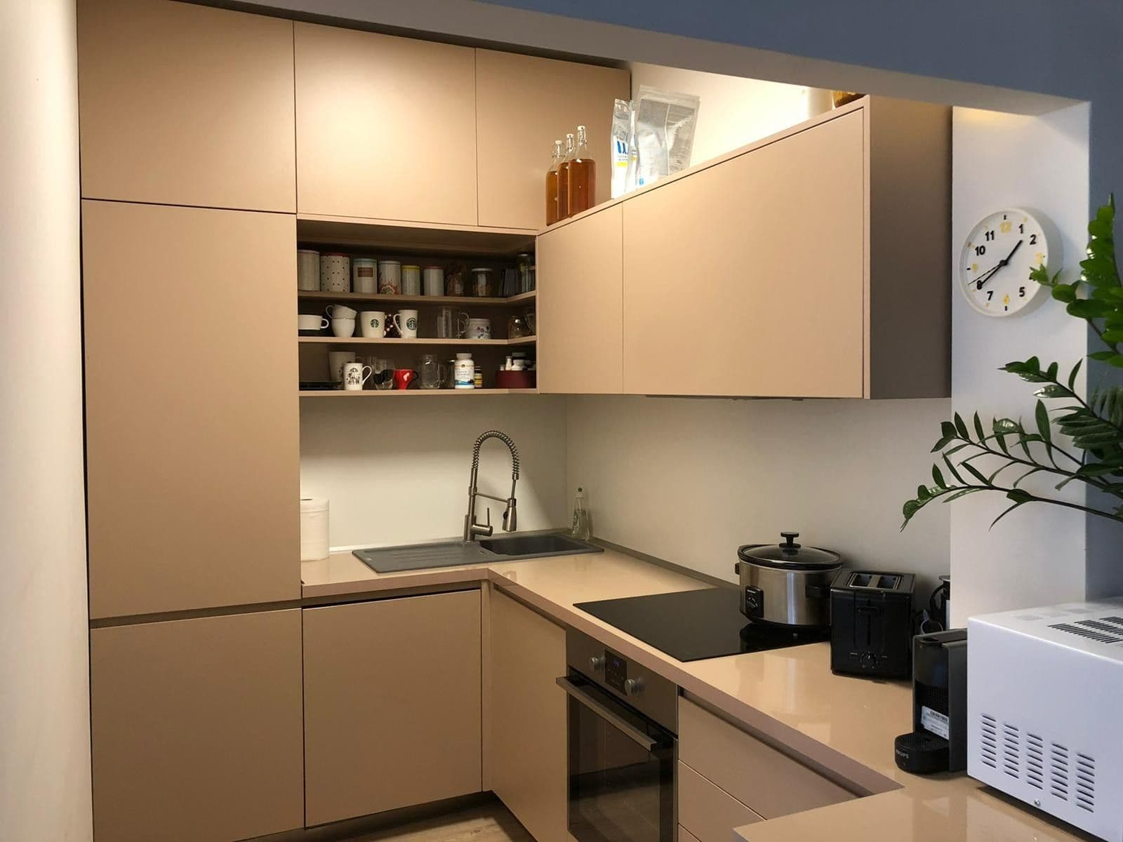 Pronájem bytu 2+1 72 m², Blumentálska, Bratislava - mestská časť Staré Mesto, Bratislavský kraj Pronájem bytu 2+1 72 m², Blumentálska, Bratislava - mestská časť Staré Mesto, Bratislavský kraj