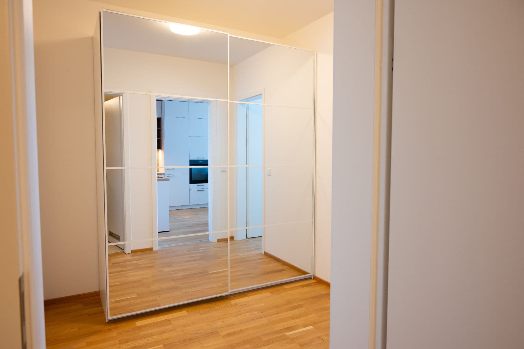 Pronájem bytu 2+kk 54 m², Fafkových, Praha, Praha Pronájem bytu 2+kk 54 m², Fafkových, Praha, Praha