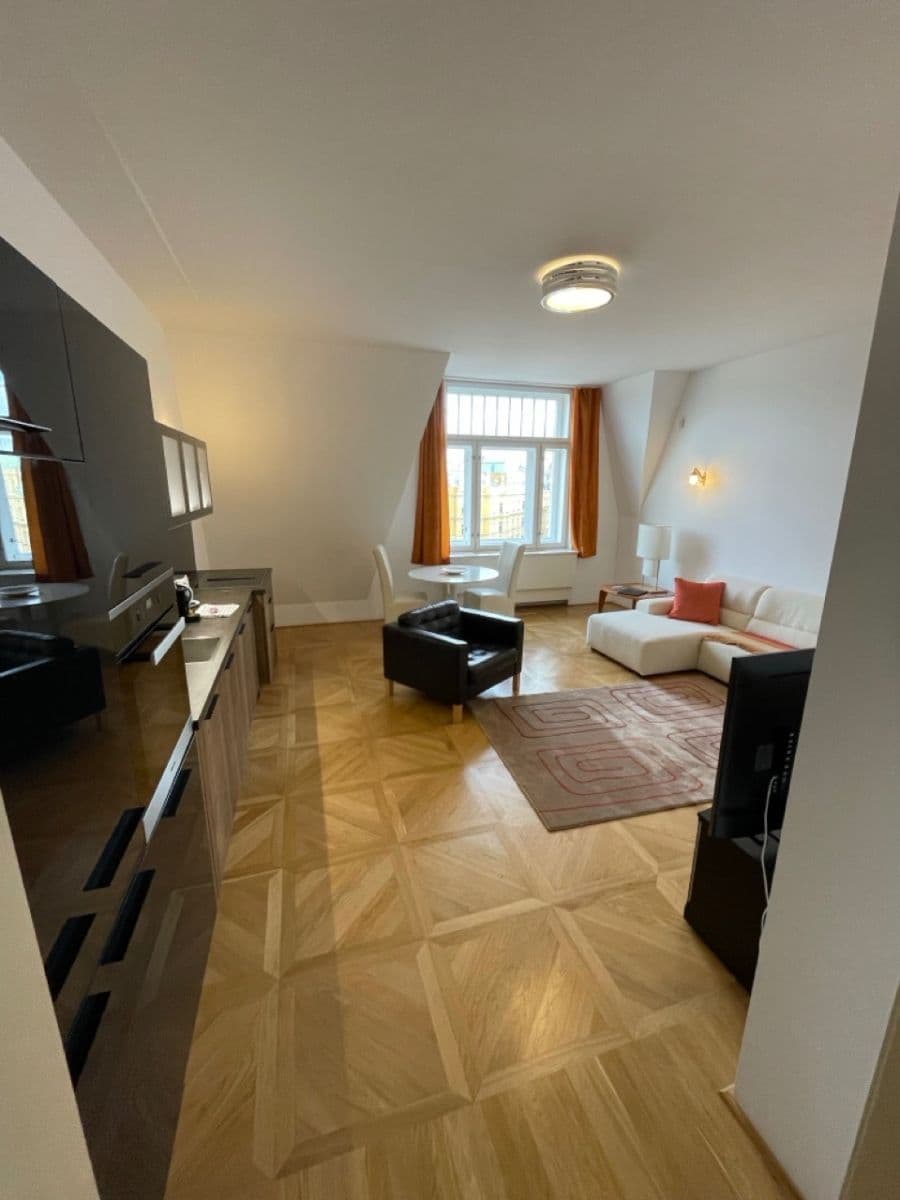 Pronájem bytu 2+kk 75 m², Elišky Krásnohorské, Praha, Praha Pronájem bytu 2+kk 75 m², Elišky Krásnohorské, Praha, Praha