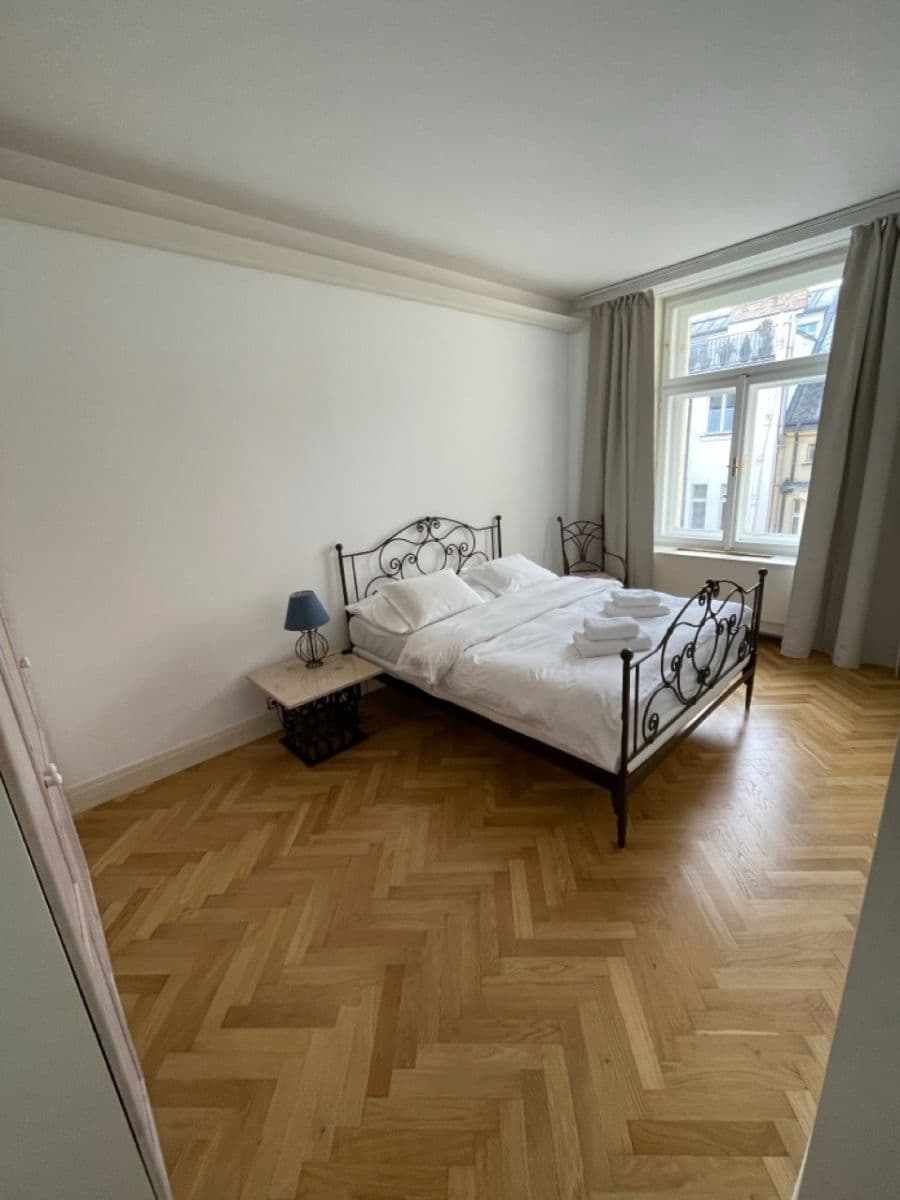 Pronájem bytu 2+kk 75 m², Elišky Krásnohorské, Praha, Praha Pronájem bytu 2+kk 75 m², Elišky Krásnohorské, Praha, Praha