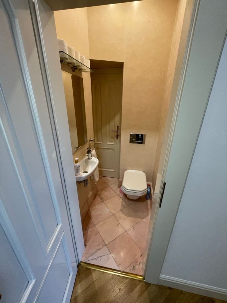 Pronájem bytu 2+kk 75 m², Elišky Krásnohorské, Praha, Praha Pronájem bytu 2+kk 75 m², Elišky Krásnohorské, Praha, Praha