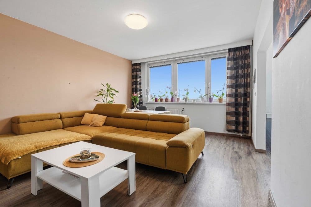 Prodej bytu 3+1 75 m², Slavíkova, Hodonín, Jihomoravský kraj Prodej bytu 3+1 75 m², Slavíkova, Hodonín, Jihomoravský kraj